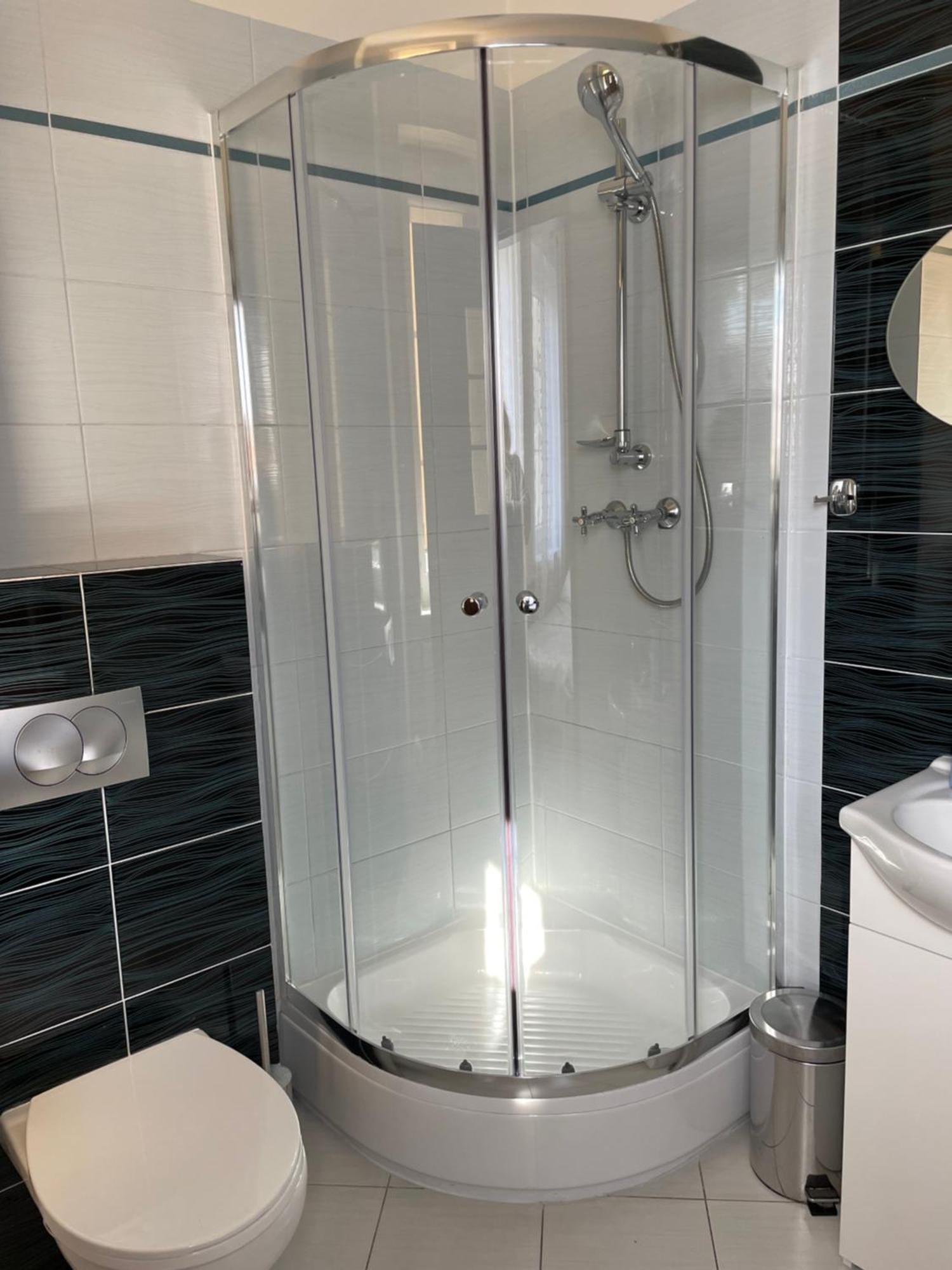 Goscinne W Starym Kinie Апартаменти